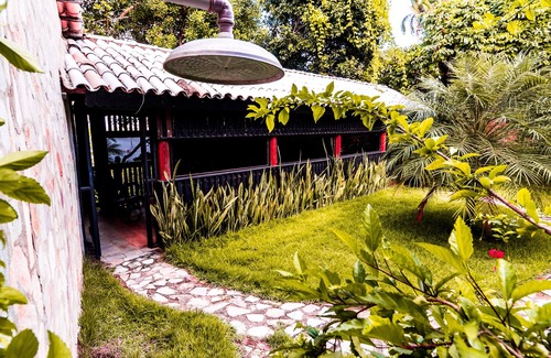 Loteamento Aguas Compridas House | CASA DE PEDRA VICENTE PINZÓN