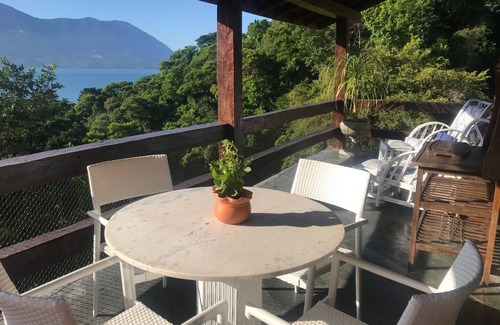 Guaeca House | Casa de Praia com Vista Panorâmica em Condomínio Fechado