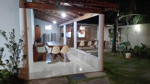 Aritagua House | Casa de praia com piscina e conforto