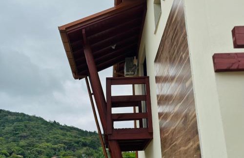 Gamboa House | Casa de Praia Completa 2min a pé da praia da Gamboa Garopaba