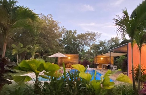 Villarreal House | Casa De Teca - Teak House