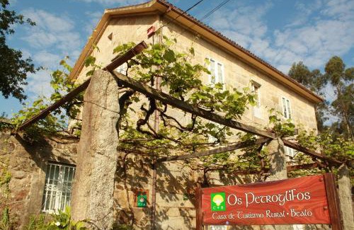 Bealo House | Casa de Turismo Rural Os Petroglifos