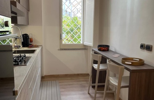 Vomero Apartment | Casa Degli Aranci Charming apartment in the prestigious neighborhood of Vomero