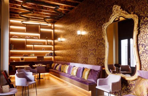 La Catedral Apartment | Casa del Cardenal