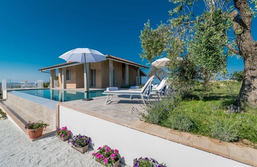 Montelupone Villa | Casa Di Eolo 8+2, Emma Villas