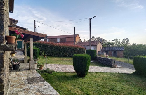 Touro Cottage | Casa do Castelo for 6 people