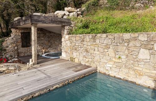 Santiago de Compostela House | Casa do Cebro Casa con piscina y jacuzzi privados