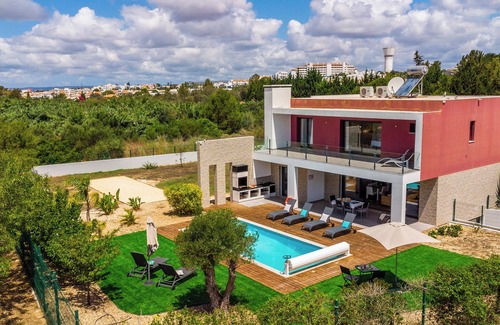 Portimao Villa | Casa do Pomar com Piscina Privada, perto da Prainha no Alvor!