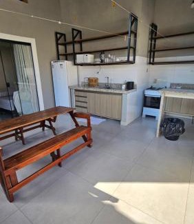 Mambucaba Apartment | Casa do Sérgio, Lindo loft-02 moderno e confortável.