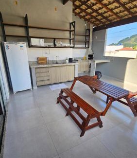 Mambucaba Apartment | Casa do Sérgio, Lindo loft-02 moderno e confortável.