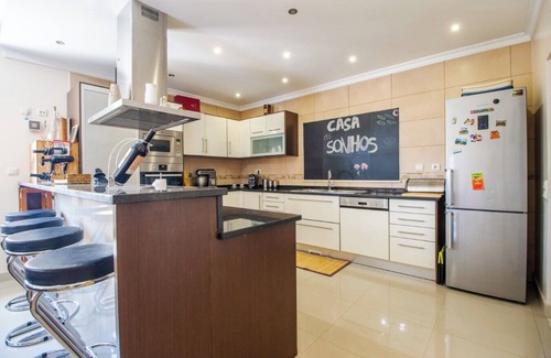 Lagos Villa | Casa dos Sonhos - with pool, BBQ and pizza ovenn