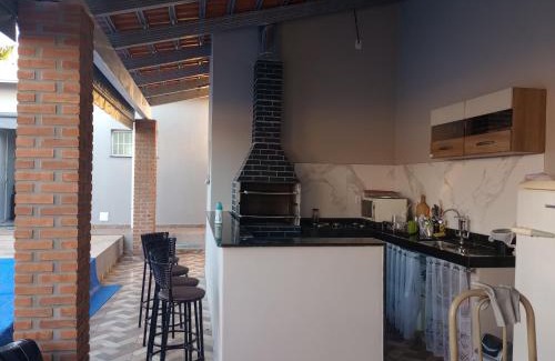 Botucatu House | Casa e Área de lazer em Rubião Júnior