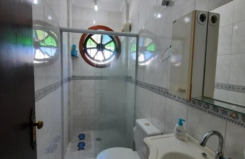 Sao Francisco da Praia House | Casa em condomínio fechado com Ar Condicionado São Sebastião