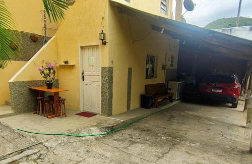 Rio das Flores House | Casa em frente a praça principal