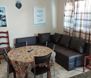 Raul Cury House | Casa em Itanhaém com piscina