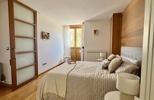 San Cristobal House | Casa en Vitoria-gasteiz Cerca del Centro de la Ciudad, Amplia y Acogedora