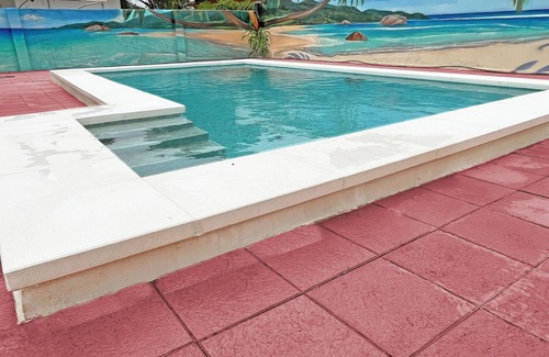 Valdelagrana Ski Chalet | Casa Gloria, Totalmente Equipada, Ideal Para Familias a 3 Minutos de la Playa