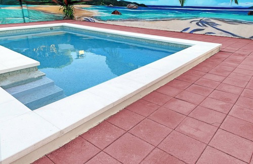 Valdelagrana Ski Chalet | Casa Gloria, Totalmente Equipada, Ideal Para Familias a 3 Minutos de la Playa