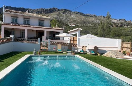 Villanueva de la Concepcion House | Casa Rubito el Olmo