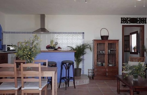 Barbate Cottage | CASA FLAMENCA, 2 rooms, 150m far from the Beach. Very well maintained.