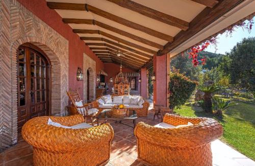 Alcaucin House | Casa Flores