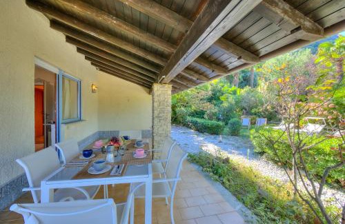 Castelveccana Villa | Casa Francesca Garden And View - Happy Rentals