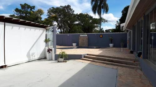 Centro House | CASA FRENTE PRA AGUA/REPRESA JURUMIRIM