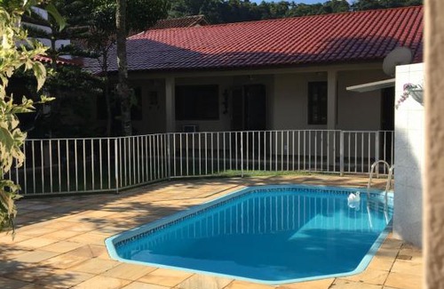 Garatucaia House | Casa Garatucaia no Condomínio Sociga