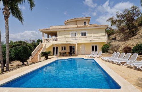 Mutxamel House | Casa Gran Mirador - Ruime vakantie villa met groot privé zwembad 8-14 pers