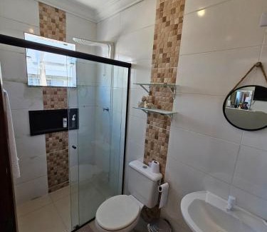 Tabuleiro House | Casa Grande com Churrasqueira e Vaga para 2 carros