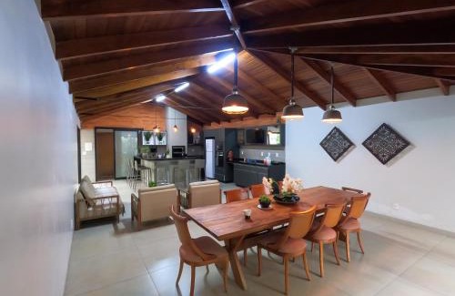 Nova Nazare House | Casa grande e aconchegante TECNOSHOW