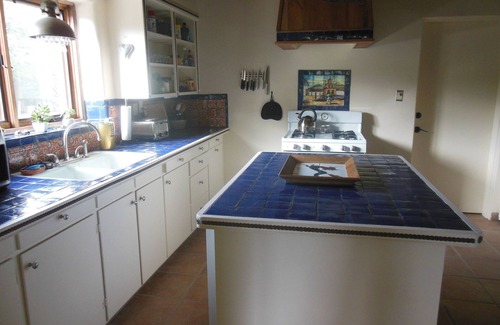 Taos House | Casa Grande In Downtown Taos