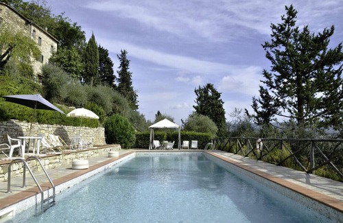 Castellina in Chianti Cottage | Casa il Cipresso, in the heart of Chianti with swimming pool