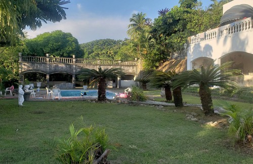 Borrifos House | Casa Ilhabela Sea Front-South Island - Near Curral Beach
