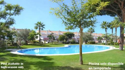 Nuevo Portil House | Casa increíble en la playa frente al campo de golf