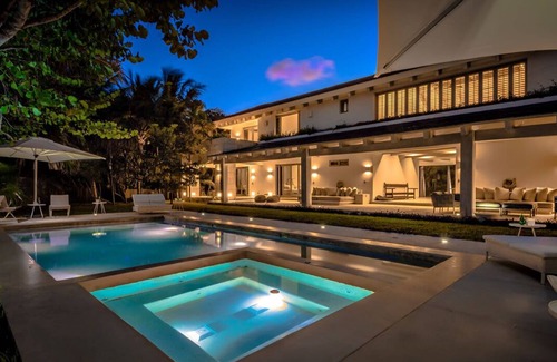 Zona Hotelera House | Casa Ixchel Luxurious Oceanfront Regal Estate in the Caribbean Sea