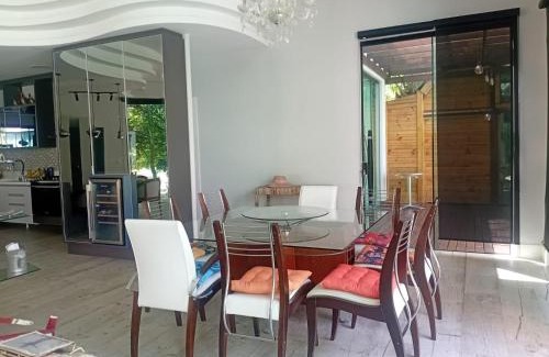 Ponta do Mangue House | Casa jardins