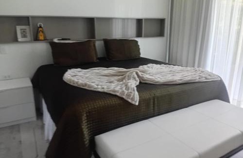 Ponta do Mangue House | Casa jardins