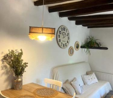 Miller House | Casa Juanillo