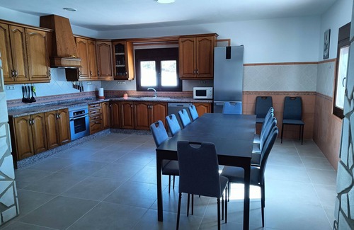 Alora Cottage | Casa La Fuente Ideal Para Familias con Piscina y Barbacoa