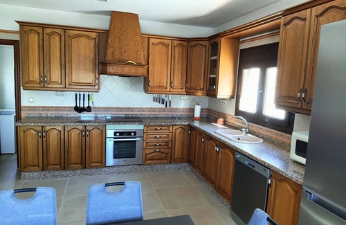 Alora Cottage | Casa La Fuente Ideal Para Familias con Piscina y Barbacoa