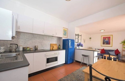 Cowes Apartment | Casa La Mer 2 Bdr Apartment with Ocean view