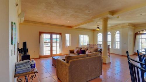 El Dorado Ranch House | Casa La Vida Dulce - How Sweet Life Can Be