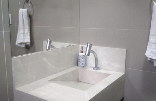 Indaia House | casa letic. praia Indaia