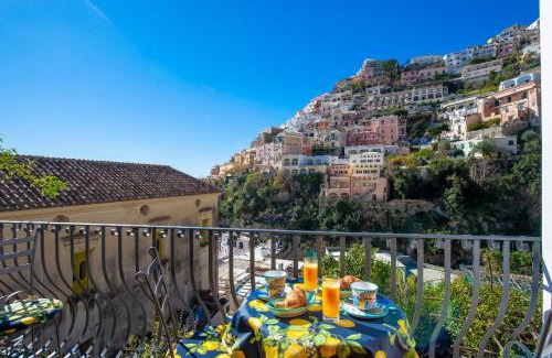 Positano City Centre Apartment | Casa Leucosia, Positano centro