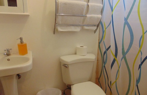 Pavas Bed & Breakfast | Casa Lima B&B junior room # 8