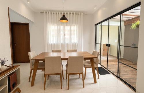 Ourinhos House | Casa linda e espaçosa, ar condicionado e 2 vagas