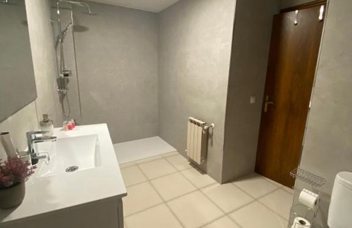 San Basilio House | Casa longa