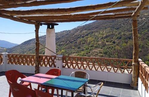 Pampaneira House | Casa Los Trillizos