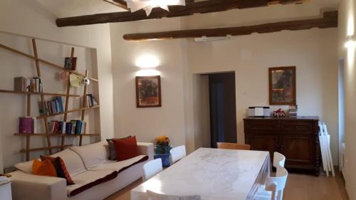 Vittorio Veneto Apartment | Casa LuMen